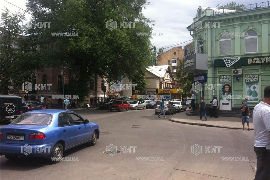 Aренда магазина Харьков, Центр, 707.1м²