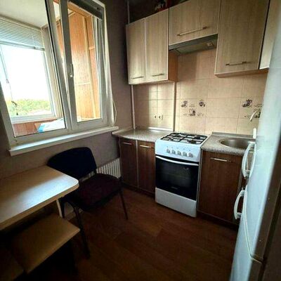 Продажа 	 Харьков,  Авиационная ул.   3