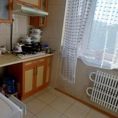 Продажа 	 Пісочин,  Молодіжна вул.   5