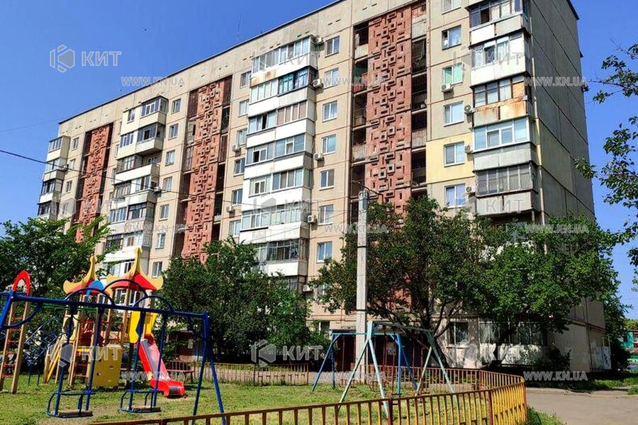 Продаж квартири Харків, ХТЗ, Рогань, 41м²