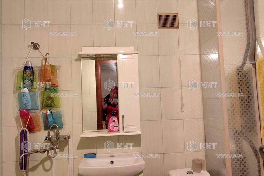 Продаж квартири Харків, ХТЗ, Рогань, 41м²