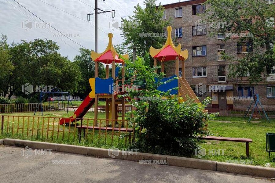 Продаж квартири Харків, ХТЗ, Рогань, 41м²