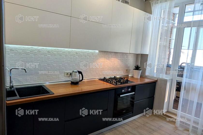Продажа квартиры Харьков, Салтовка(Бараб.,Украина), 92.1м²