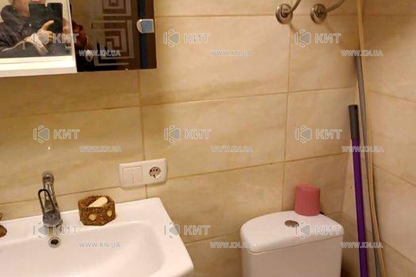 Продаж квартири Харків, ХТЗ, Рогань, 45м²