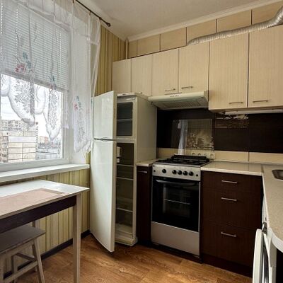 Продажа 	 Харків,  Валентинівьска (Блюхера) вул.   41