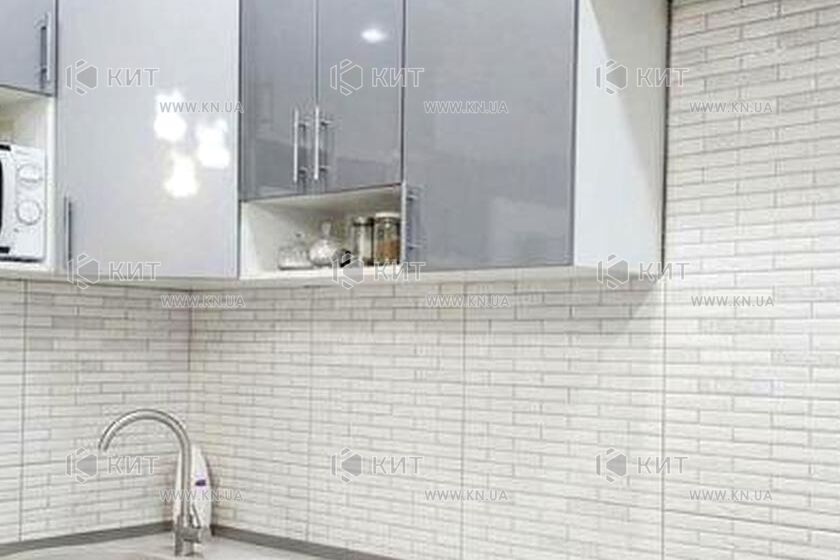 Продаж квартири Харків, ХТЗ, Рогань, 39м²