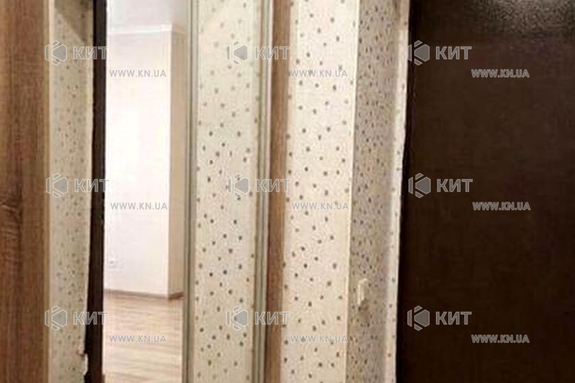 Продаж квартири Харків, ХТЗ, Рогань, 39м²