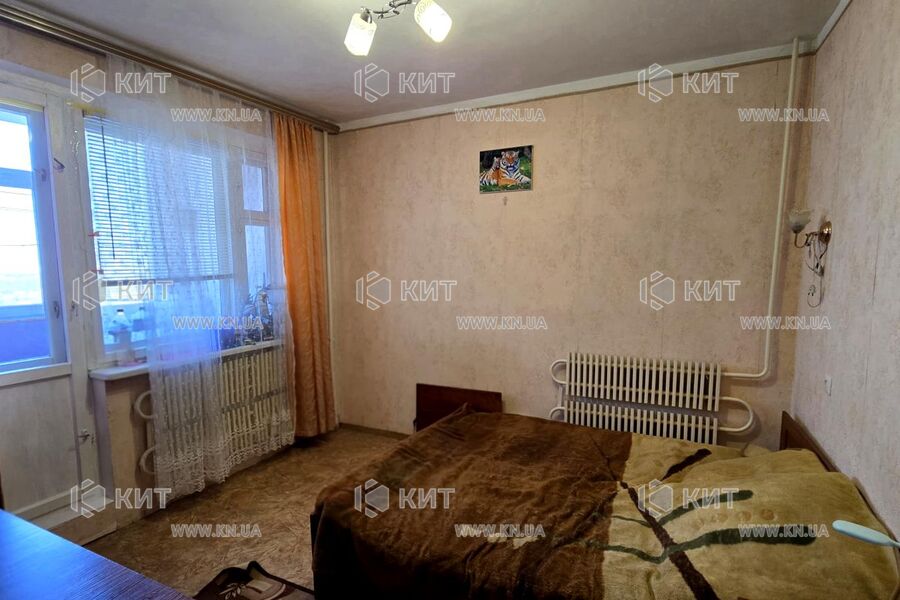 Продаж квартири Харків, ХТЗ, Рогань, 65м²