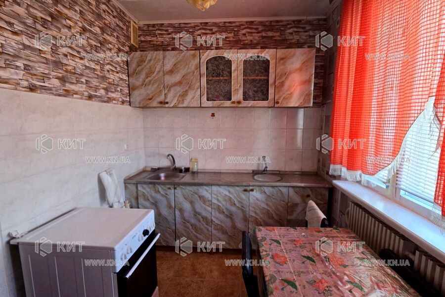Продаж квартири Харків, ХТЗ, Рогань, 65м²