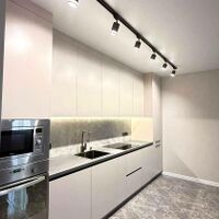 Продаж квартири Харків, ХТЗ, Рогань, 48м²