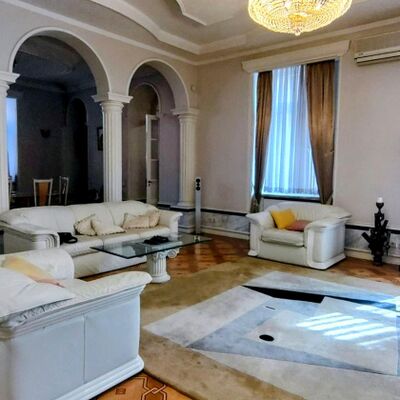 Продажа 	 Харьков,  Гоголя ул.   11