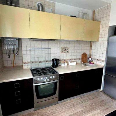 Продажа 	 Харьков,  Валентиновская (Блюхера) ул.   9