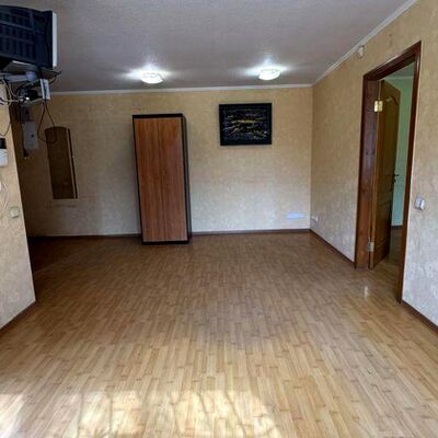 Продажа 	 Харків,  Героїв Харкова (Московський) пр.   38