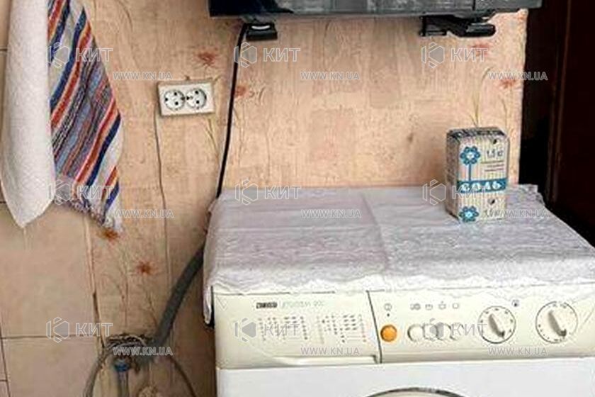 Продаж квартири Харків, ХТЗ, Рогань, 65.2м²