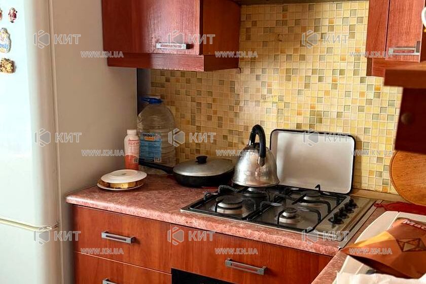 Продаж квартири Харків, ХТЗ, Рогань, 50м²