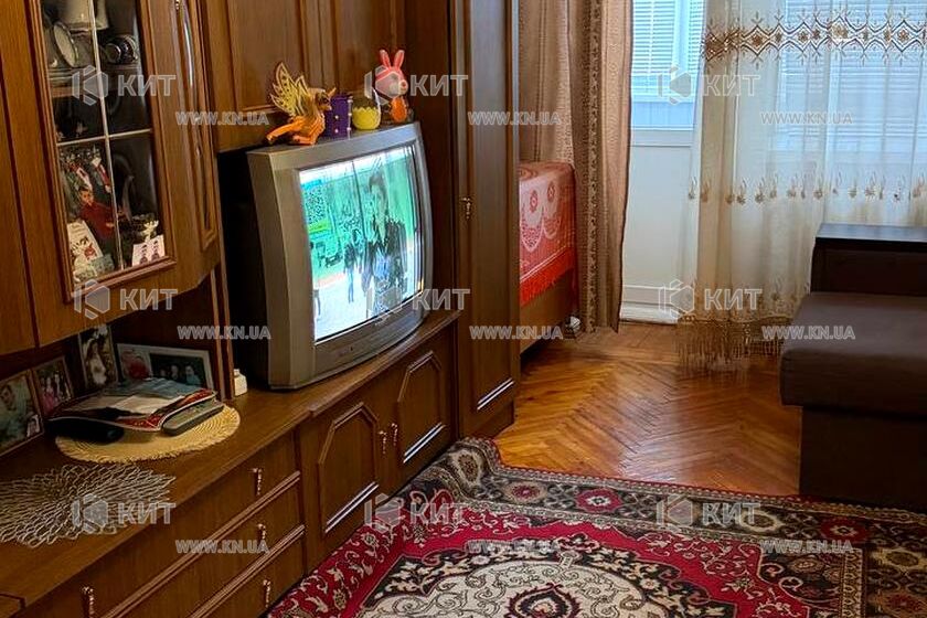 Продаж квартири Харків, ХТЗ, Рогань, 50м²