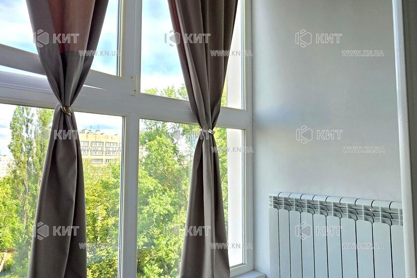 Продажа квартиры Харьков, Алексеевка, 80м²