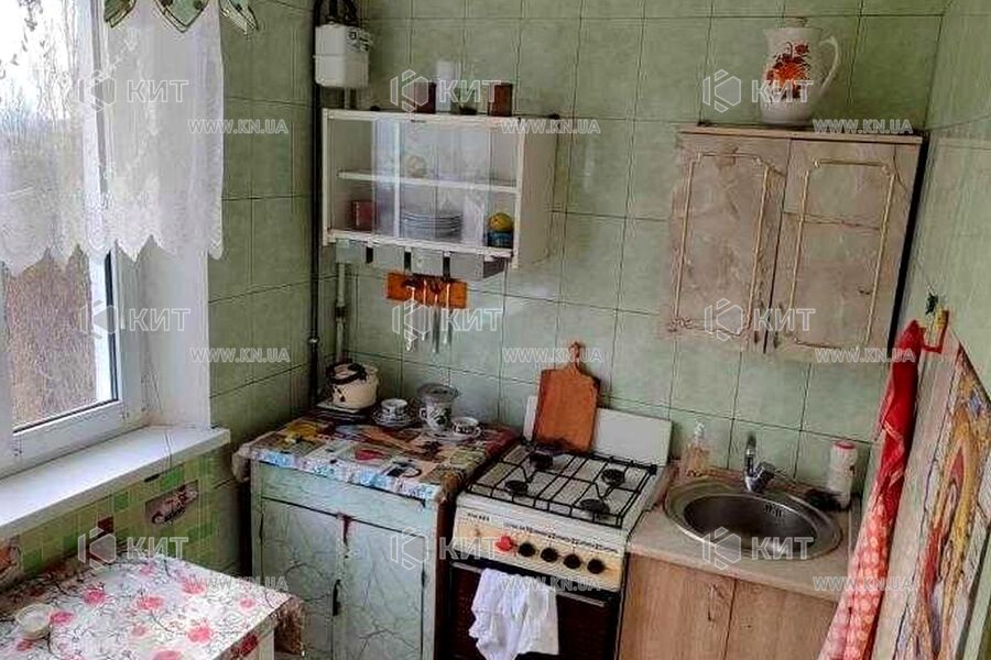 Продаж квартири Харків, ХТЗ, Рогань, 33м²