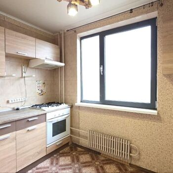 Продажа квартир - Харьков,  Солнечная ул.  11