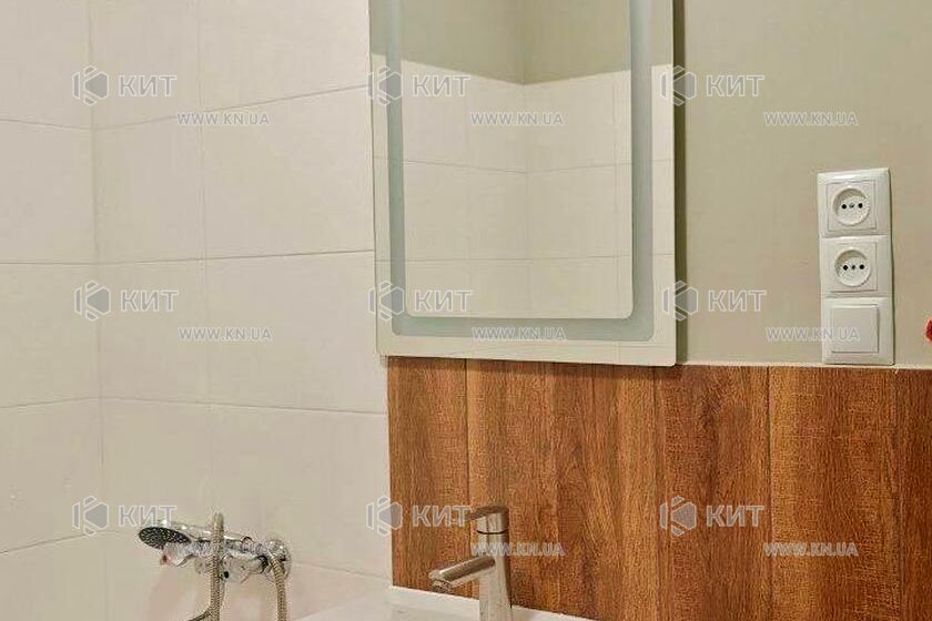 Продаж квартири Харків, ХТЗ, Рогань, 32.3м²