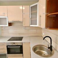 Продаж квартири Харків, ХТЗ, Рогань, 32.3м²