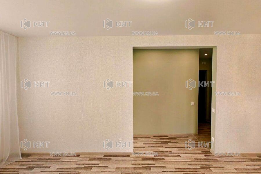 Продаж квартири Харків, ХТЗ, Рогань, 32.3м²