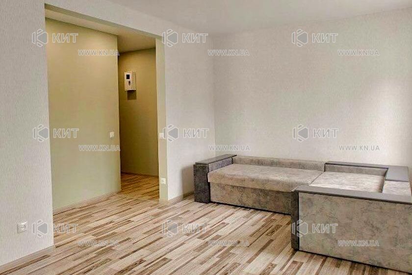Продаж квартири Харків, ХТЗ, Рогань, 32.3м²