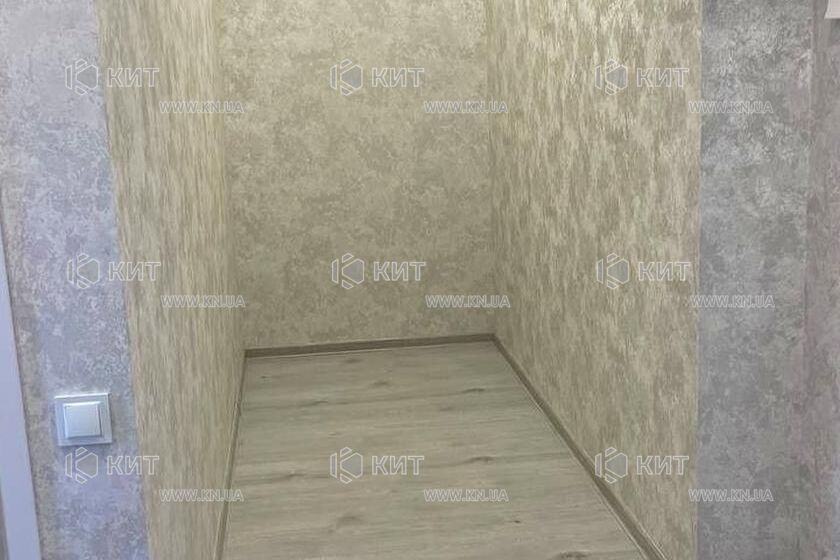 Продаж квартири Харків, ХТЗ, Рогань, 39м²