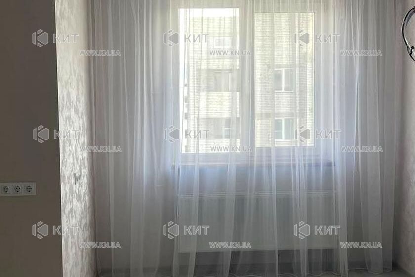 Продаж квартири Харків, ХТЗ, Рогань, 39м²