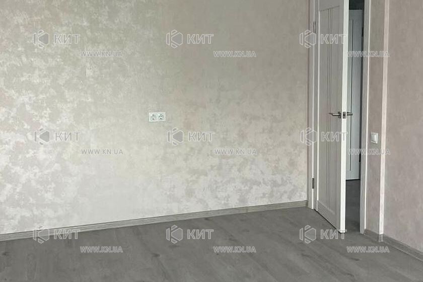 Продаж квартири Харків, ХТЗ, Рогань, 39м²