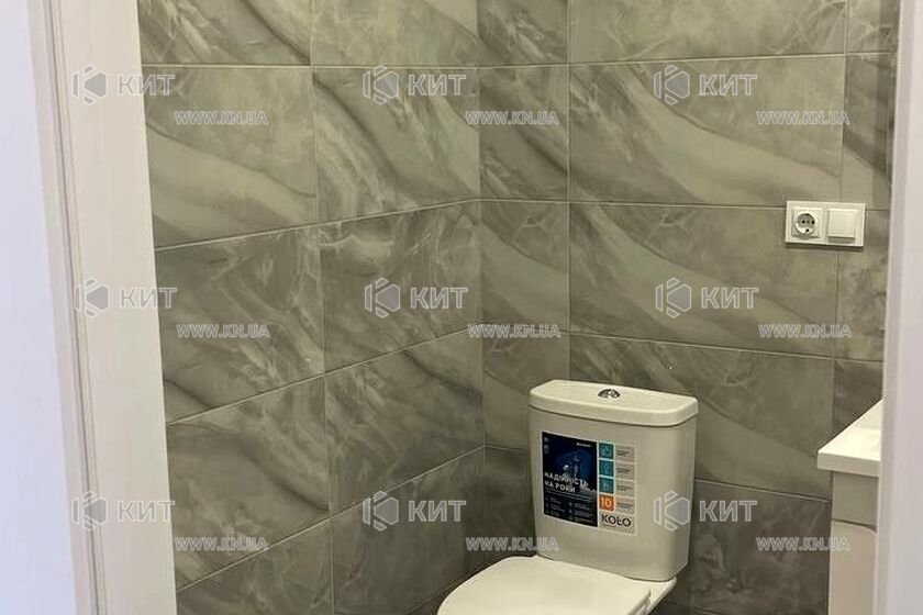 Продаж квартири Харків, ХТЗ, Рогань, 39м²