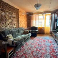 Продаж квартири Харків, ХТЗ, Рогань, 57м²