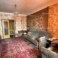 Продаж квартири Харків, ХТЗ, Рогань, 57м²