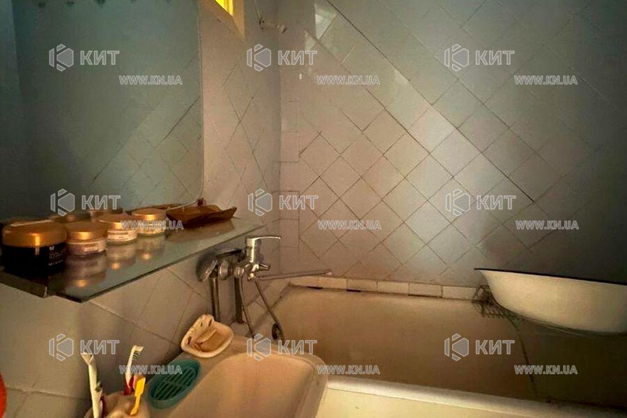 Продаж квартири Харків, ХТЗ, Рогань, 57м²