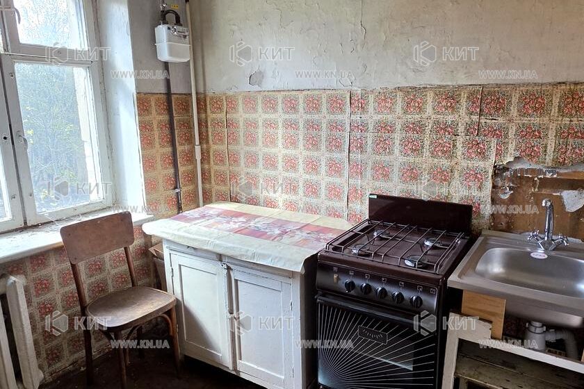 Продаж квартири Харків, ХТЗ, Рогань, 33.7м²
