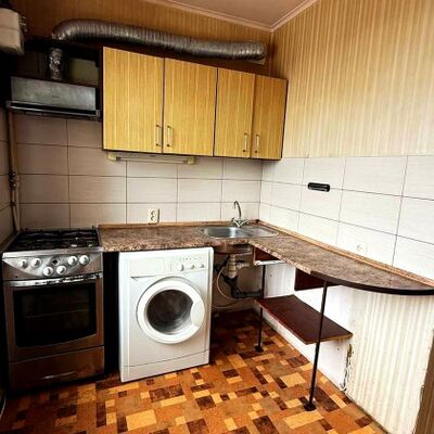 Продажа 	 Харків,  Гвардійців-Широнінців вул.   22