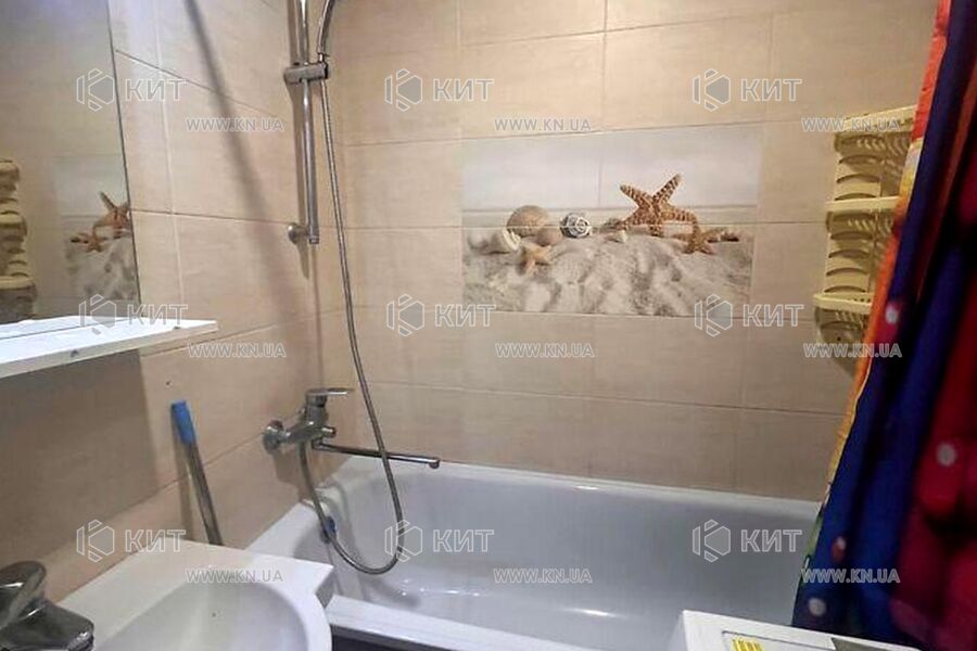 Продаж квартири Харків, ХТЗ, Рогань, 45м²