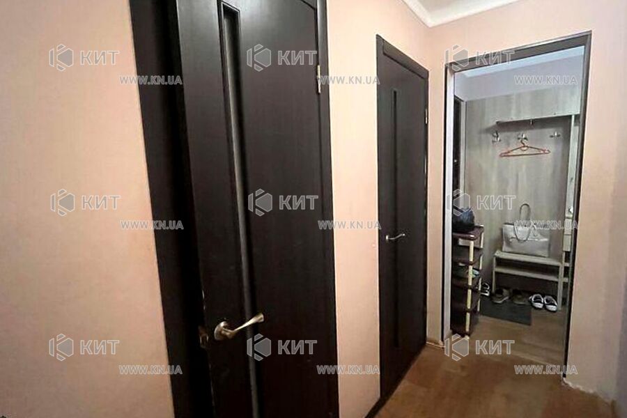 Продаж квартири Харків, ХТЗ, Рогань, 45м²