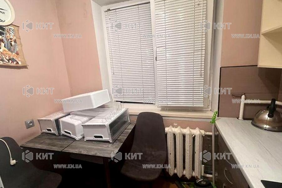 Продаж квартири Харків, ХТЗ, Рогань, 45м²