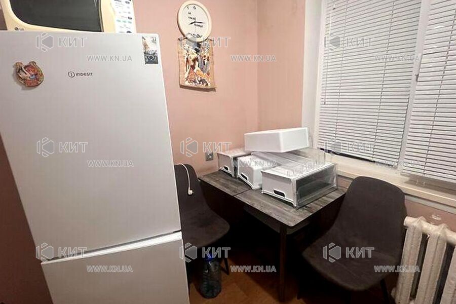 Продаж квартири Харків, ХТЗ, Рогань, 45м²