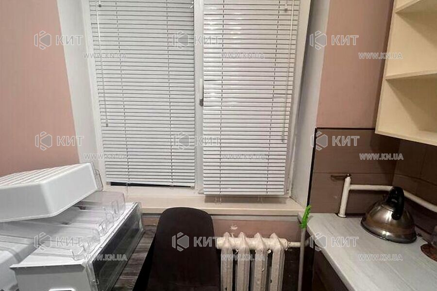 Продаж квартири Харків, ХТЗ, Рогань, 45м²