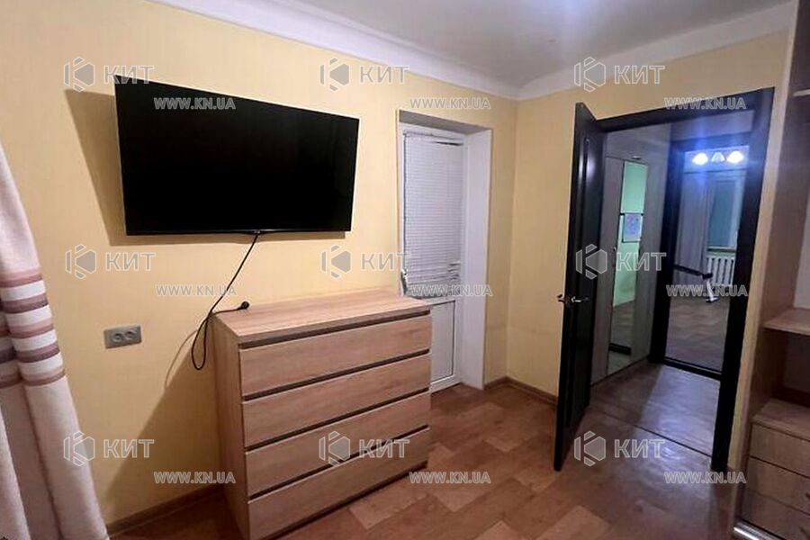 Продаж квартири Харків, ХТЗ, Рогань, 45м²