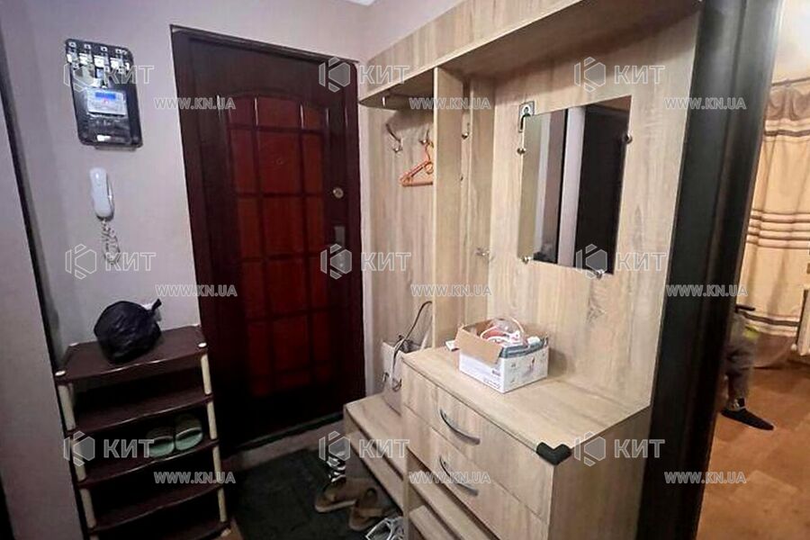 Продаж квартири Харків, ХТЗ, Рогань, 45м²