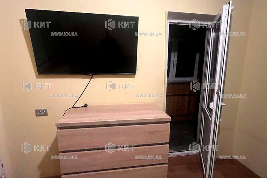 Продаж квартири Харків, ХТЗ, Рогань, 45м²