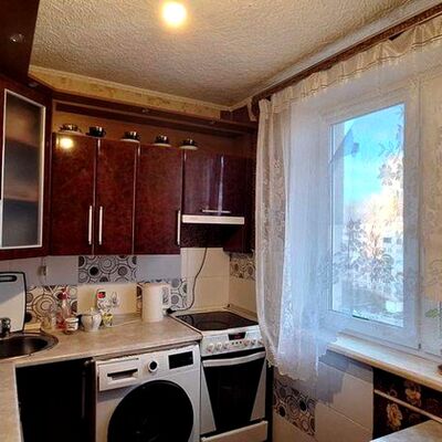 Продажа 	 Харьков,  Ахсарова ул.   18