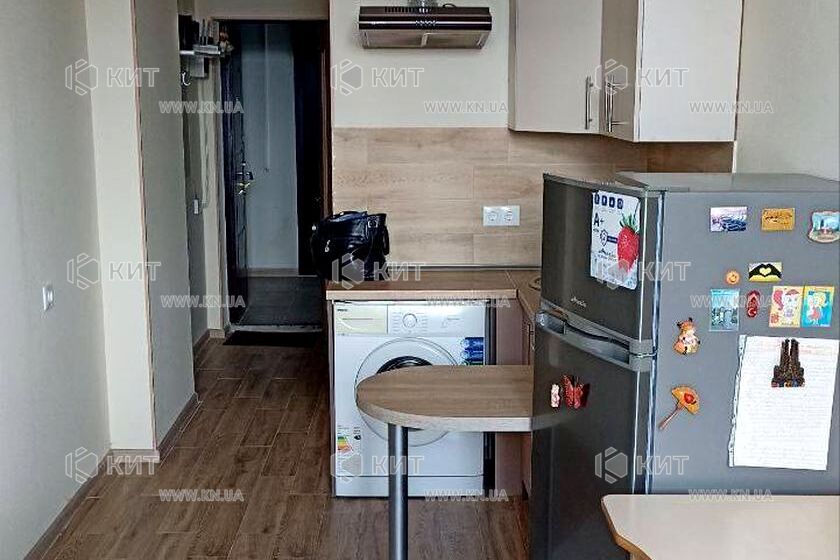 Продажа квартиры Харьков, Старая Салтовка, 18м²