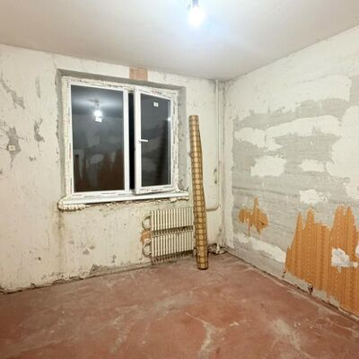 Продажа 	 Харків,  Леся Сердюка (Командарма Корка) вул.   54