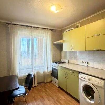 Продажа 	 Харків,  23 Серпня вул.   59