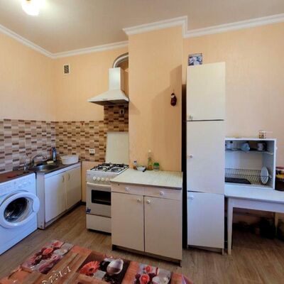 Продажа 	 Харьков,  Бекетова ул.   10