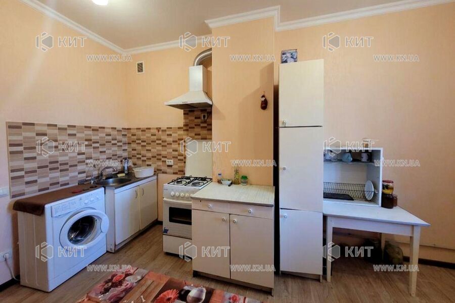 Продаж квартири Харків, ХТЗ, Рогань, 55м²